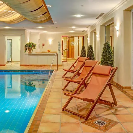 Hotel Schmitt Garni Mönchberg